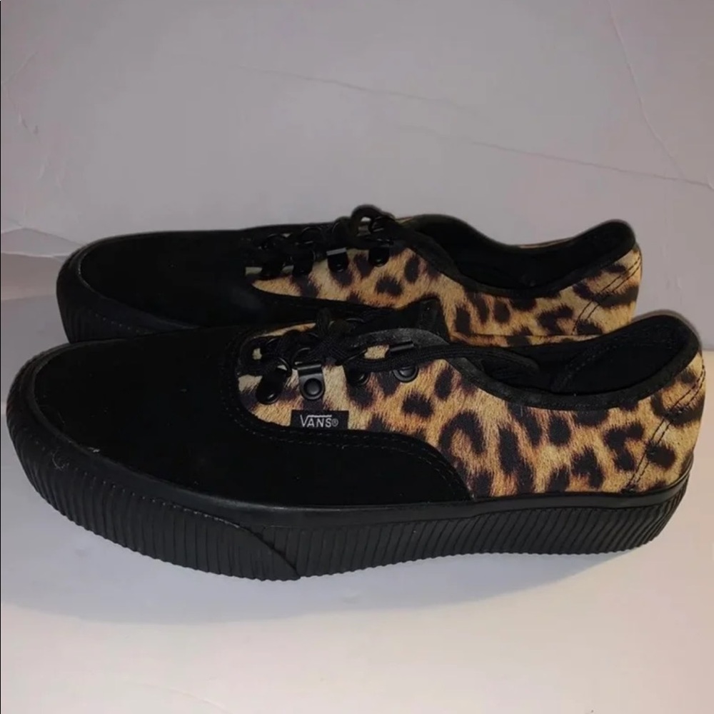 Platform Leopard Vans